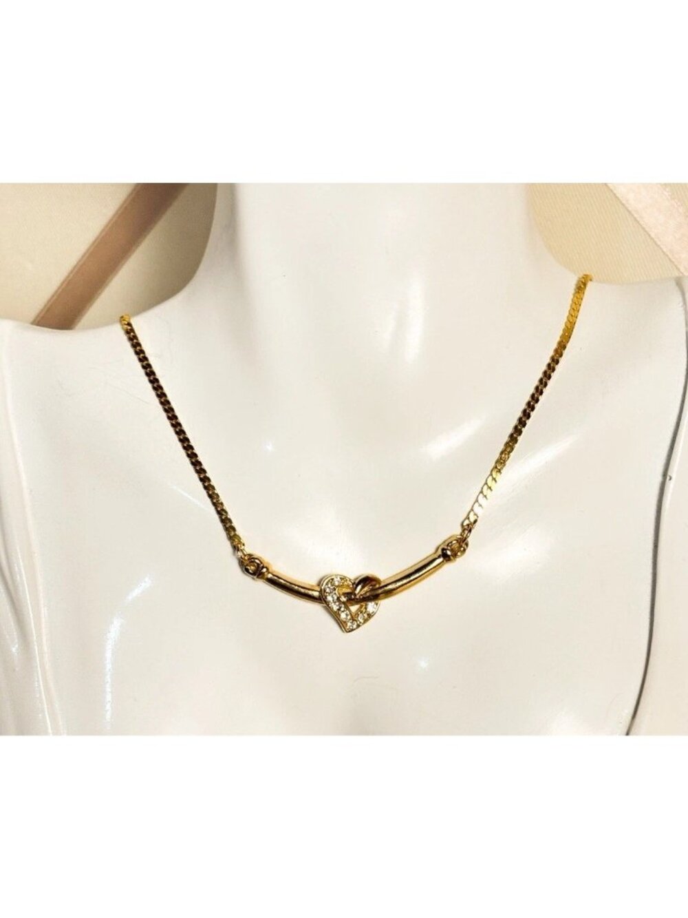 Vintage Gold-Tone Rhinestone Heart Bar Necklace with Spring Clasp, 17” A77
